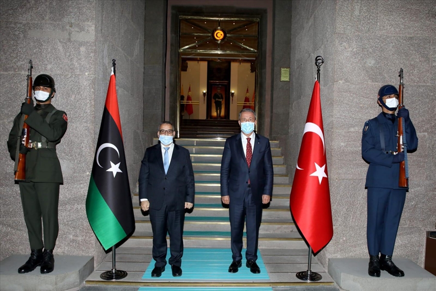 Millî Savunma Bakanı Hulusi Akar, Ankara’ya Ziyaret Gerçekleştiren Libya Devlet Yüksek Konseyi Başkanı Halid el-Mişri ile Bir Araya Geldi